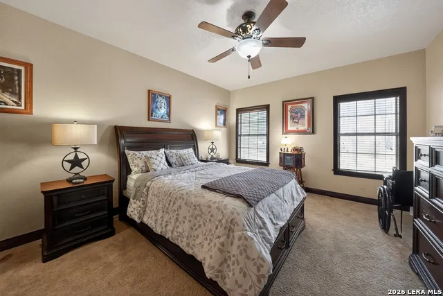 204 RED OAK LN Ingram, TX 78025