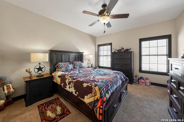204 RED OAK LN Ingram, TX 78025