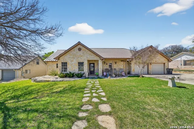 204 RED OAK LN Ingram, TX 78025