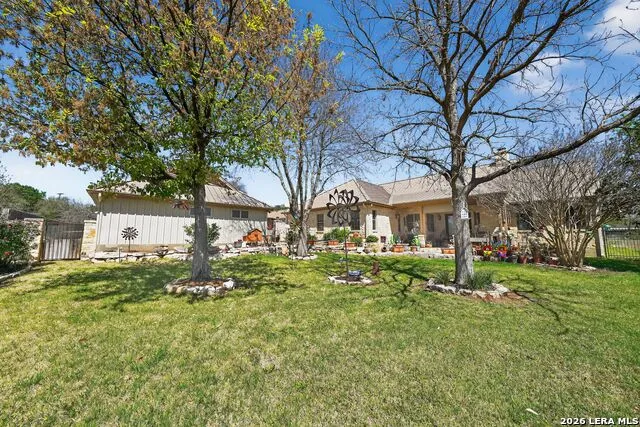 204 RED OAK LN Ingram, TX 78025