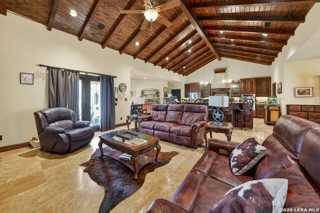 204 RED OAK LN Ingram, TX 78025