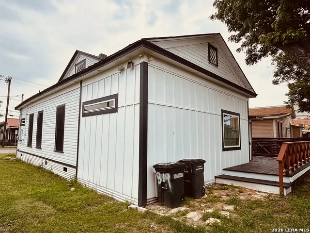 819 WYOMING ST San Antonio, TX 78203
