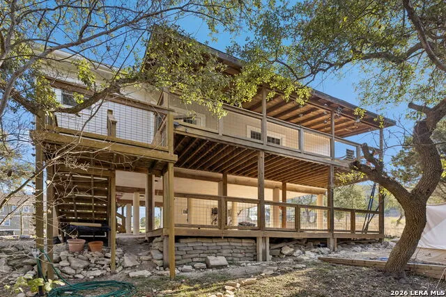 515 Valley Ridge Canyon Lake, TX 78133