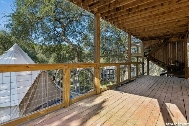 515 Valley Ridge Canyon Lake, TX 78133