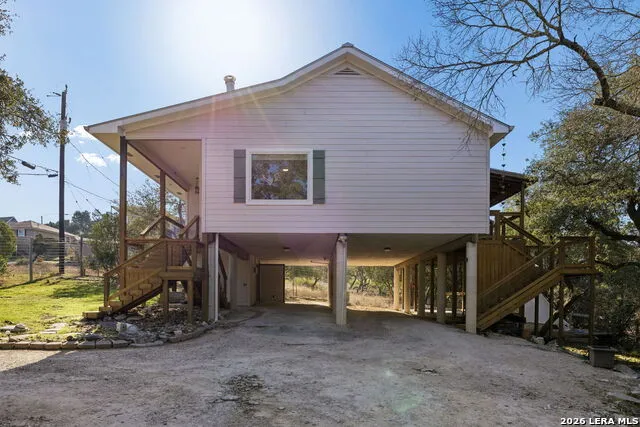 515 Valley Ridge Canyon Lake, TX 78133