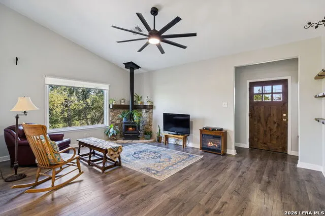 515 Valley Ridge Canyon Lake, TX 78133