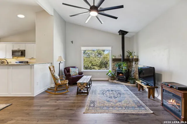 515 Valley Ridge Canyon Lake, TX 78133