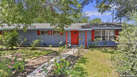 302 Redcliff