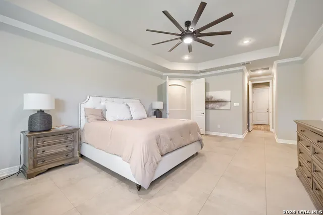 208 ENGLEWOOD LN Castroville, TX 78009