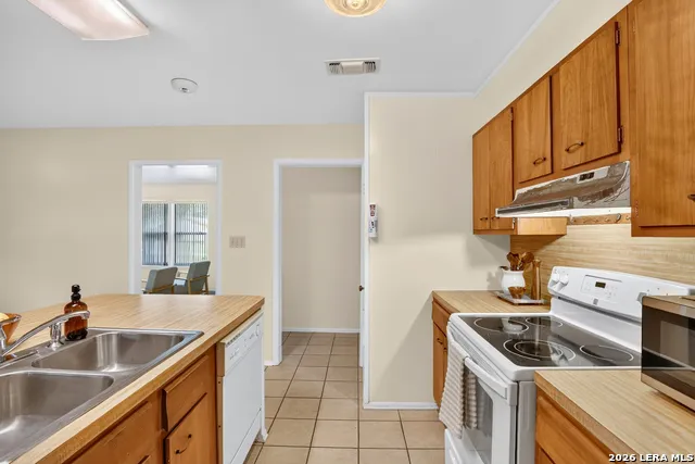 515 GEORGIA ANN DR Pleasanton, TX 78064
