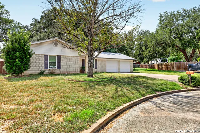 515 GEORGIA ANN DR Pleasanton, TX 78064