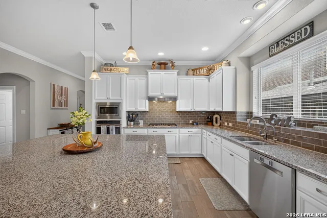 2037 Cullum Park San Antonio, TX 78253