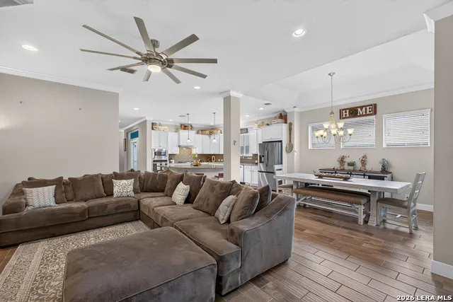 2037 Cullum Park San Antonio, TX 78253