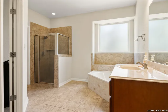 1262 MORNING GLORY LN Adkins, TX 78101