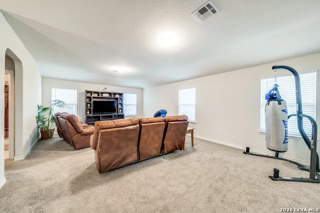 332 SULPHUR SPGS Cibolo, TX 78108