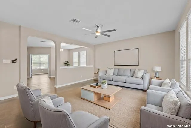111 KYLE CV Universal City, TX 78148