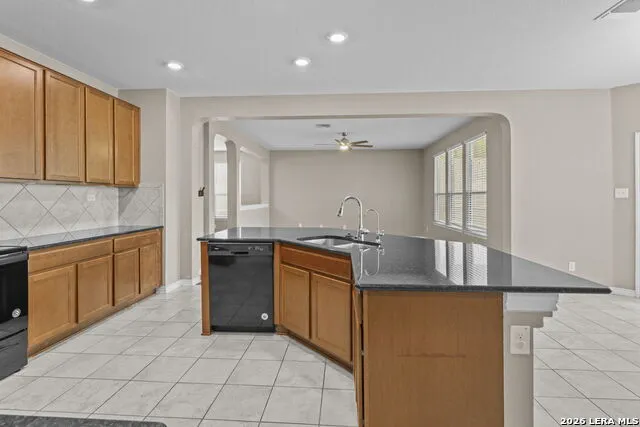 111 KYLE CV Universal City, TX 78148