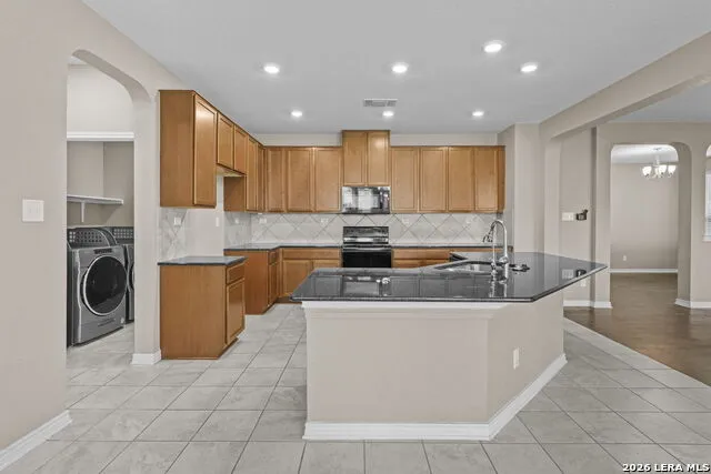 111 KYLE CV Universal City, TX 78148