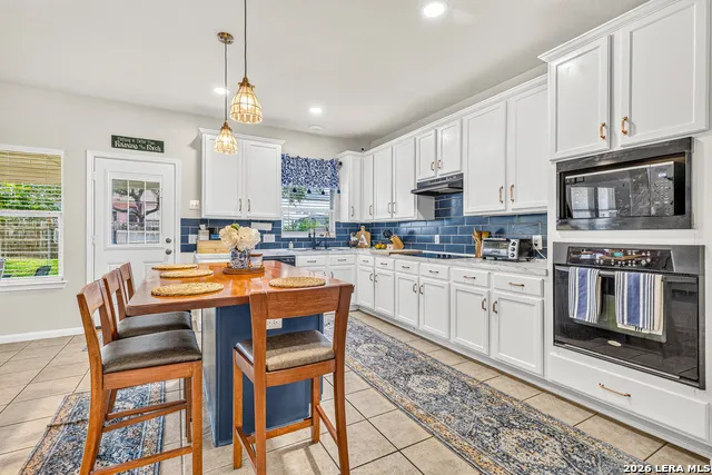 1114 BIRDIE CV San Antonio, TX 78221