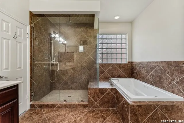 6519 Grove Creek San Antonio, TX 78256