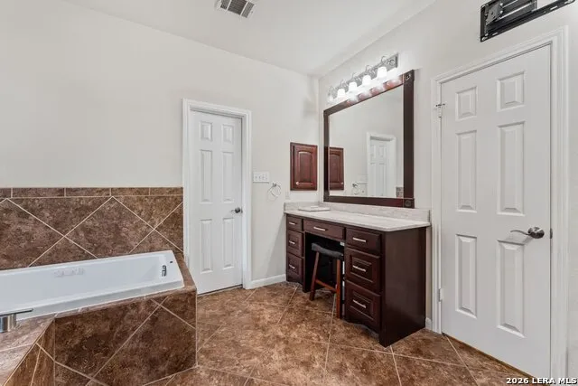6519 Grove Creek San Antonio, TX 78256