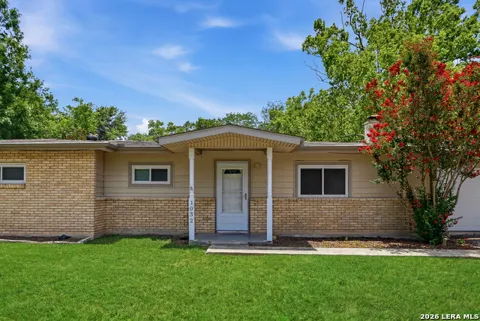 1032 S Mesquite