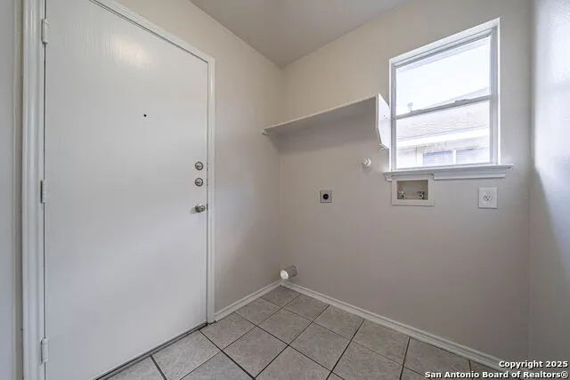 8407 SEA RIM Converse, TX 78109