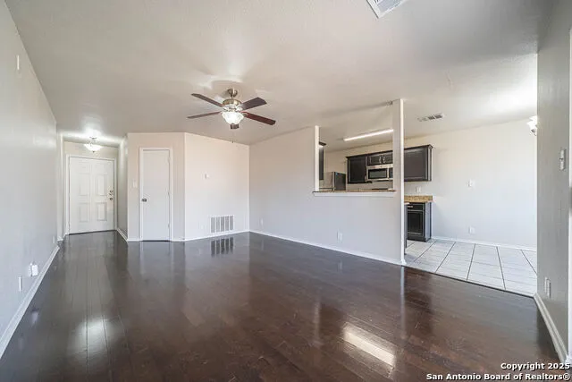 8407 SEA RIM Converse, TX 78109
