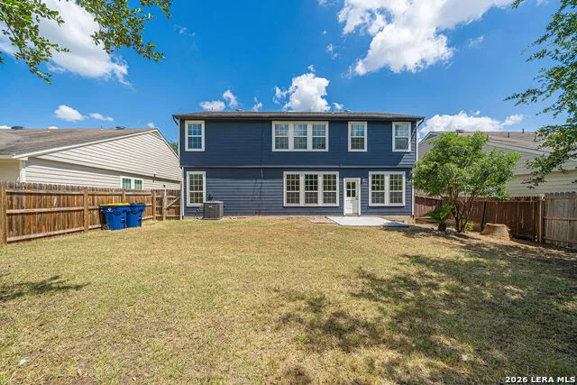 122 CARMEL DR Cibolo, TX 78108