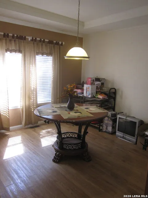 102 S Robin Hill View Kerrville, TX 78028