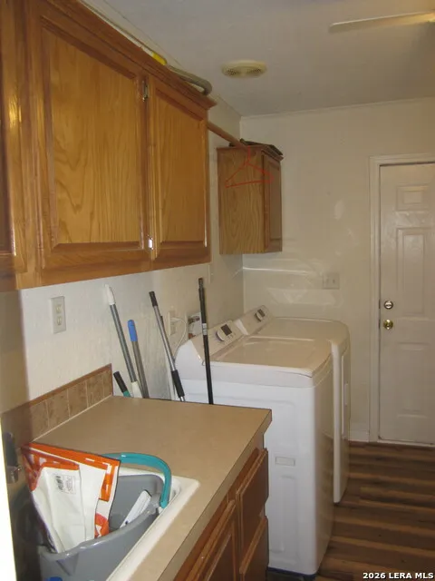 102 S Robin Hill View Kerrville, TX 78028