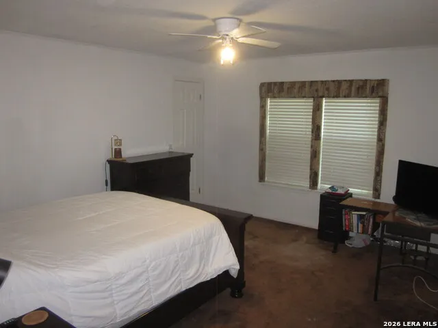 102 S Robin Hill View Kerrville, TX 78028