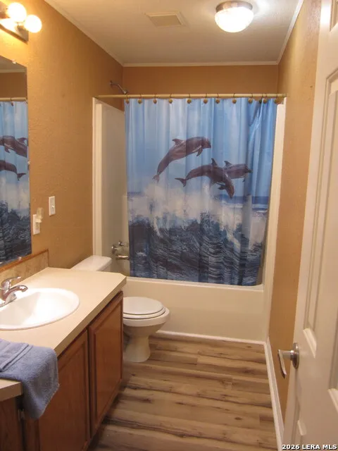 102 S Robin Hill View Kerrville, TX 78028