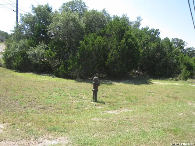 102 S Robin Hill View Kerrville, TX 78028