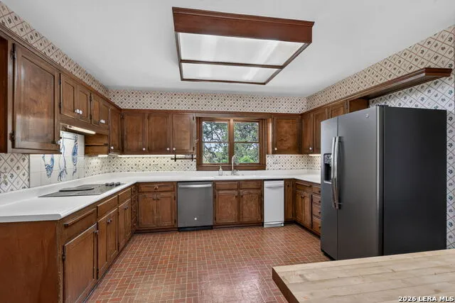 2634 County Road 4713 LaCoste, TX 78039