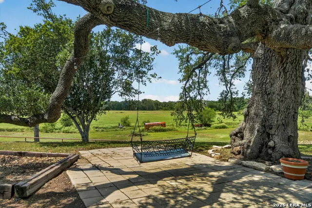 2634 County Road 4713 LaCoste, TX 78039