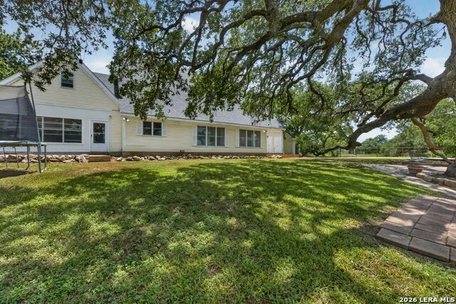 2634 County Road 4713 LaCoste, TX 78039