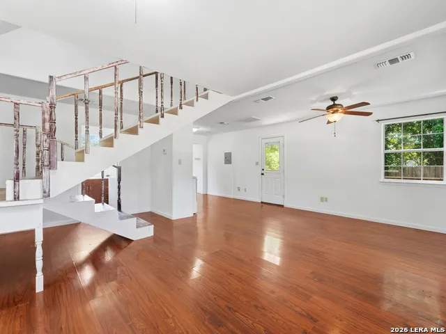 301 MADRONA LN Bandera, TX 78003