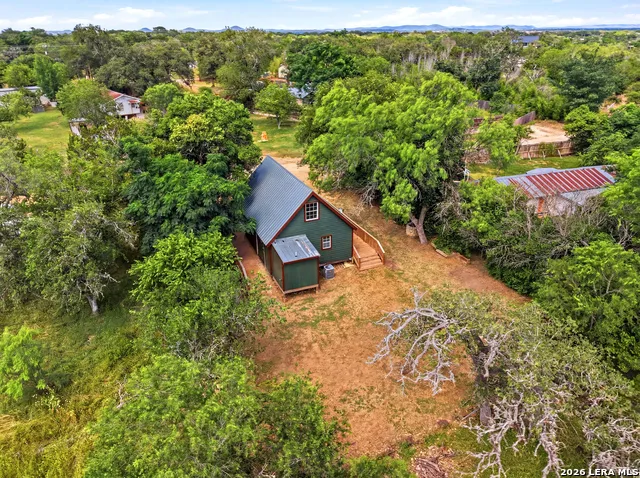 301 MADRONA LN Bandera, TX 78003