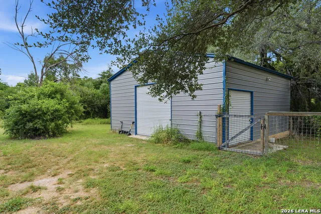 19419 Blume Lytle, TX 78052