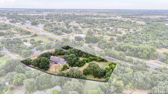 19419 Blume Lytle, TX 78052