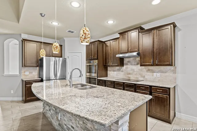 4925 Battle Lake Schertz, TX 78108