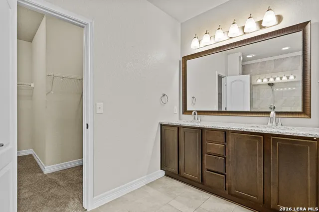 4925 Battle Lake Schertz, TX 78108