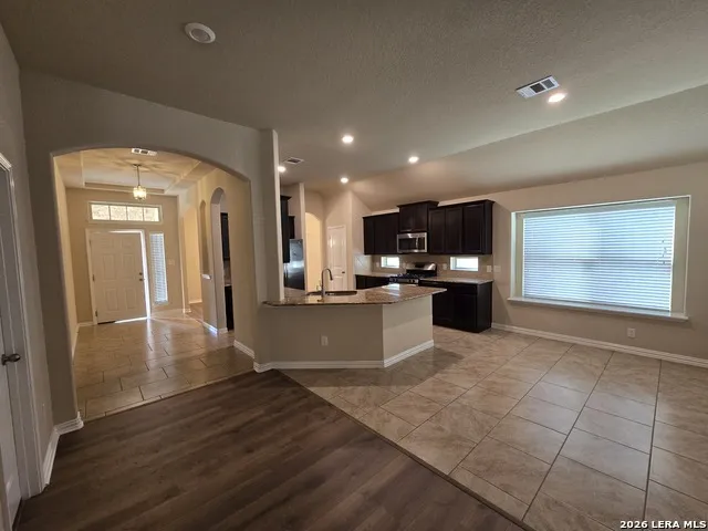 5031 Italica Rd San Antonio, TX 78253