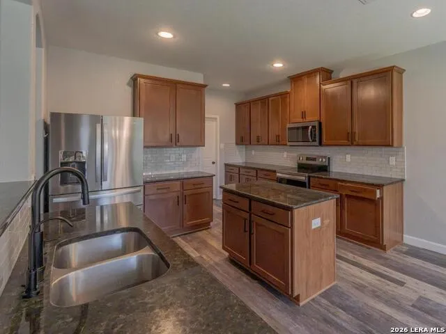 8519 Sandy Mdws San Antonio, TX 78254