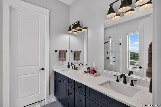 101 Alf Hunter Blanco, TX 78606