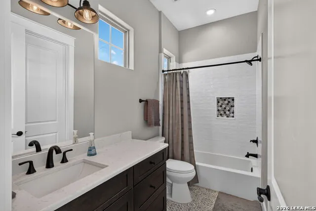 101 Alf Hunter Blanco, TX 78606