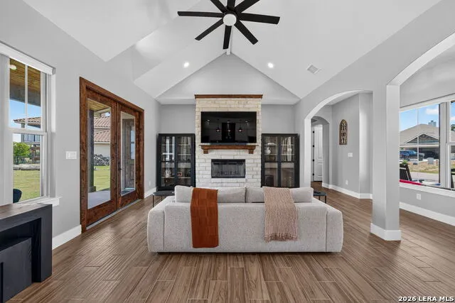 101 Alf Hunter Blanco, TX 78606