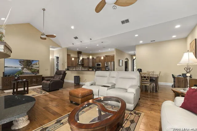 1070 Kings Ranch Bandera, TX 78003