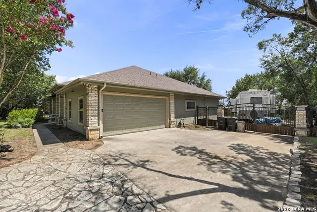 1070 Kings Ranch Bandera, TX 78003